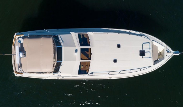 52 Midnight Lace Overhead