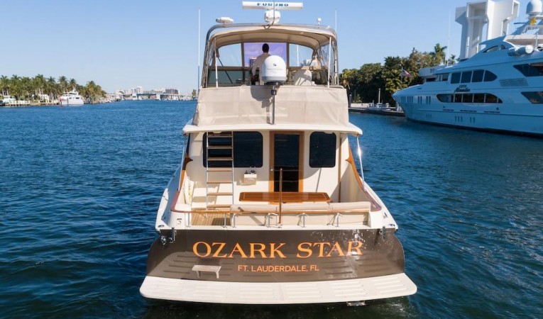 52 Midnight Lace Stern