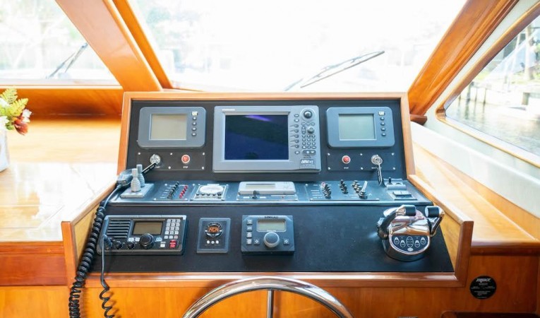 52 Midnight Lace Lower Helm Station