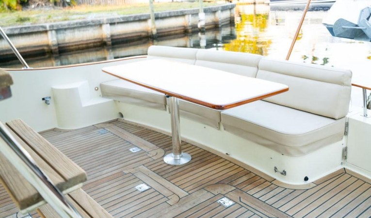 52 Midnight Lace Aft Deck Settee