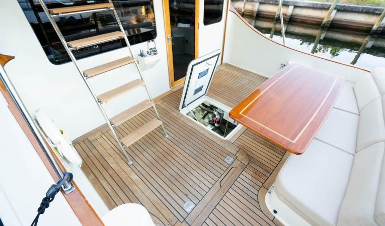 52 Midnight Lace Aft Deck Engine Room Entrance