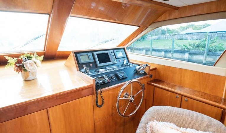 52 Midnight Lace Lower Helm Station