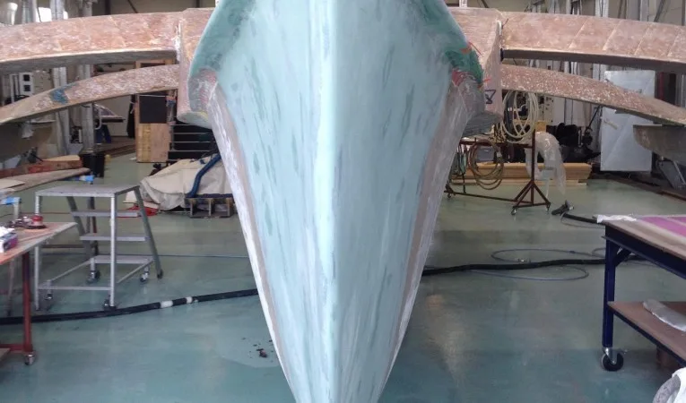 39 Custom Main Hull Bow