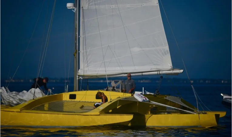 39 Custom Under Sail