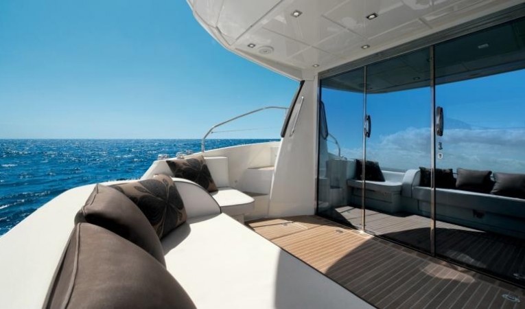50 Beneteau Cockpit