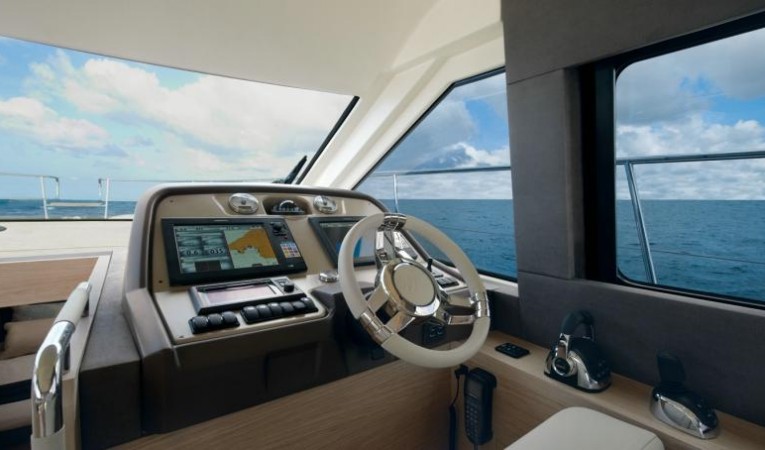 50 Beneteau Wheelhouse helm station
