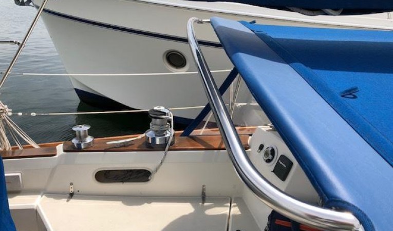 38 Sabre New dodger in 2017 with Stainless handrail