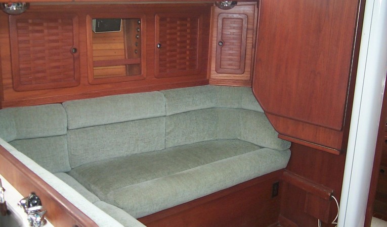 38 Sabre Port side settee
