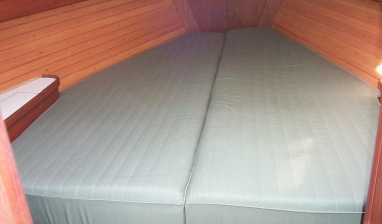 38 Sabre Forward cabin V-berth