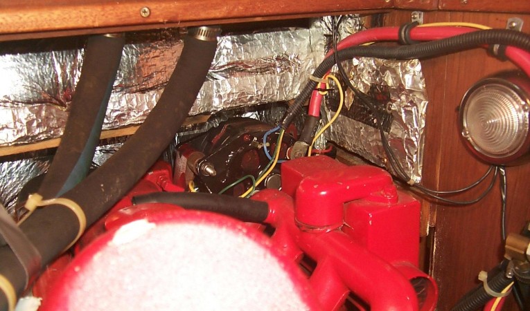 38 Sabre Engine compartment