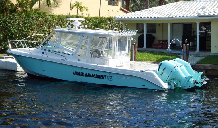 35 Everglades Stern View