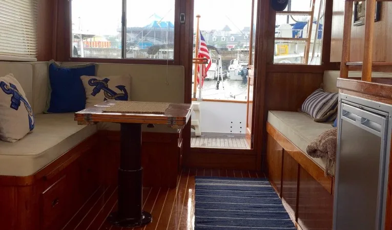 36 Island Gypsy Salon Looking Aft