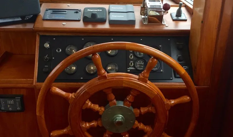 36 Island Gypsy Helm