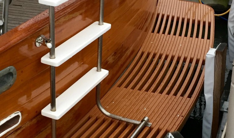 36 Island Gypsy Transom