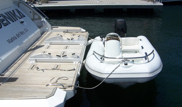 66 Azimut 