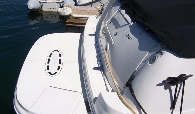 32 Sea Ray Transom and Swimstep