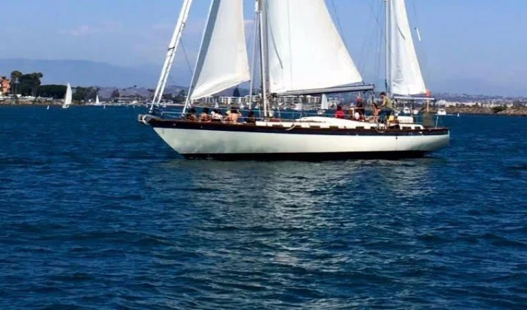 55 Custom Bruce Roberts / Out for a Day Sail