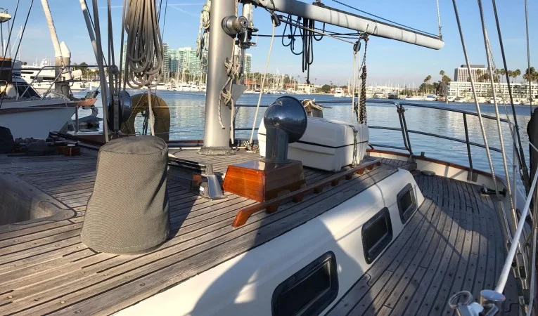 55 Custom Bruce Roberts / Aft Deck Layout