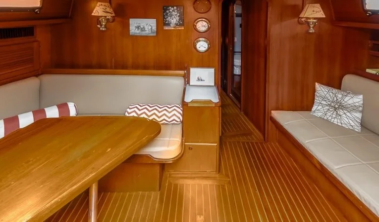 55 Custom Bruce Roberts / Salon