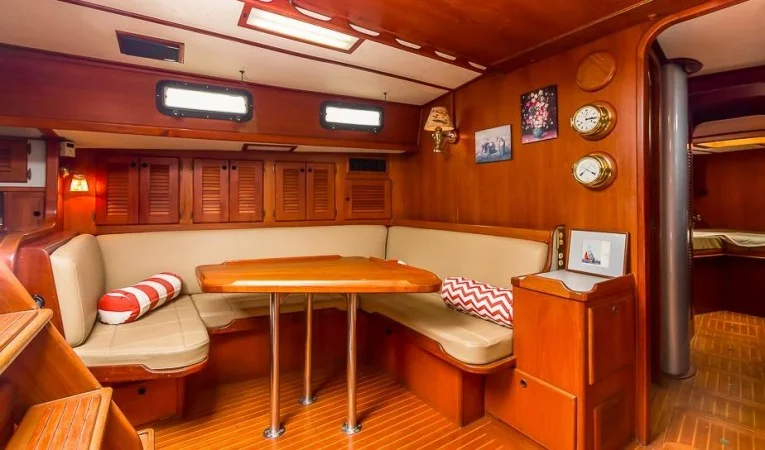 55 Custom Bruce Roberts / Dinette