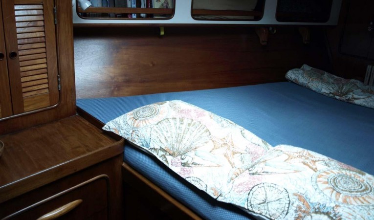 47 Gulfstar VIP stateroom 2