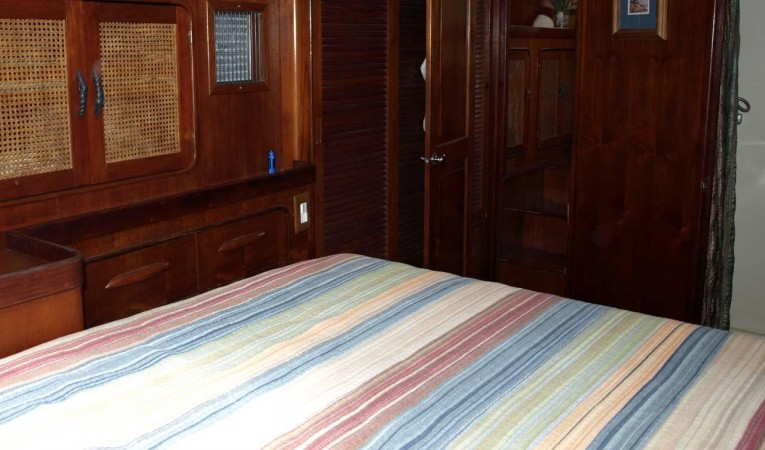 47 Gulfstar Master stateroom 3