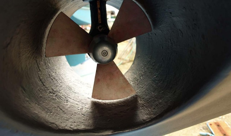 47 Gulfstar Bow thruster