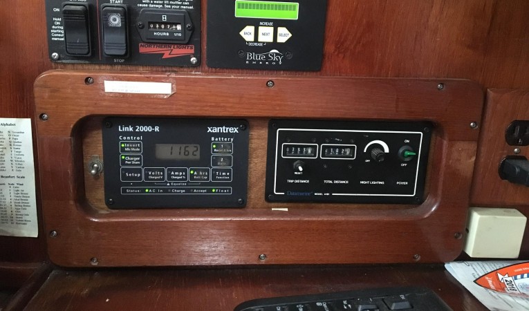 47 Gulfstar Nav station
