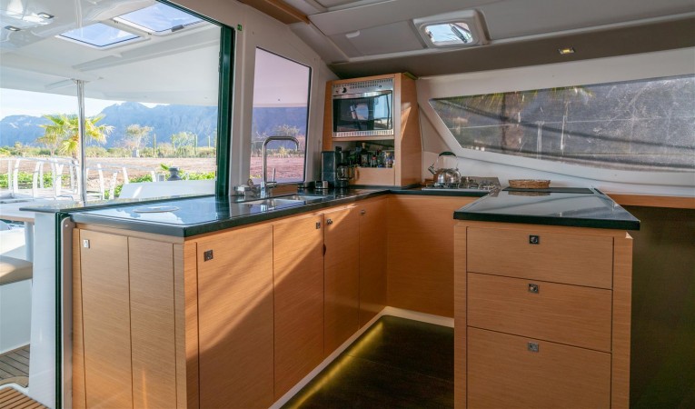 44 Fountaine Pajot 