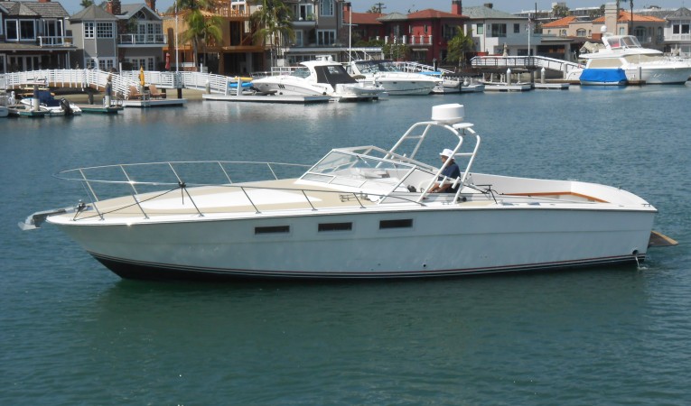 35 Magnum 1968 35' Magnum Marine "Slicker Pete"