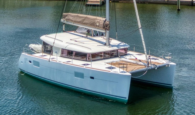 40 Lagoon 