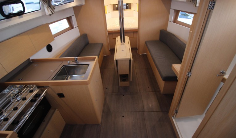 38 Beneteau Salon