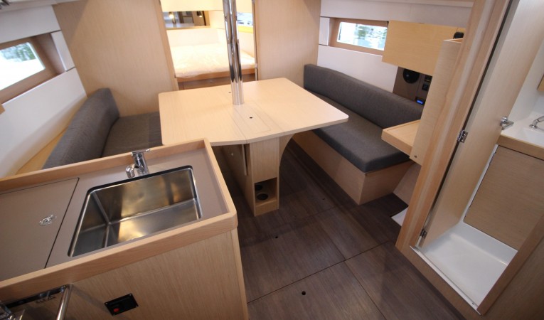 38 Beneteau Salon