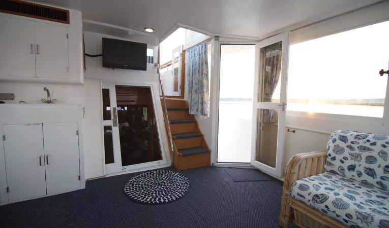 60 Novatec Sunroom Entry
