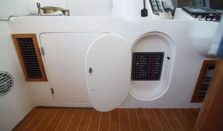 60 Novatec Breaker Panel Port Helm