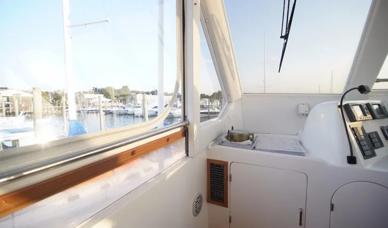 60 Novatec Portside Flybridge