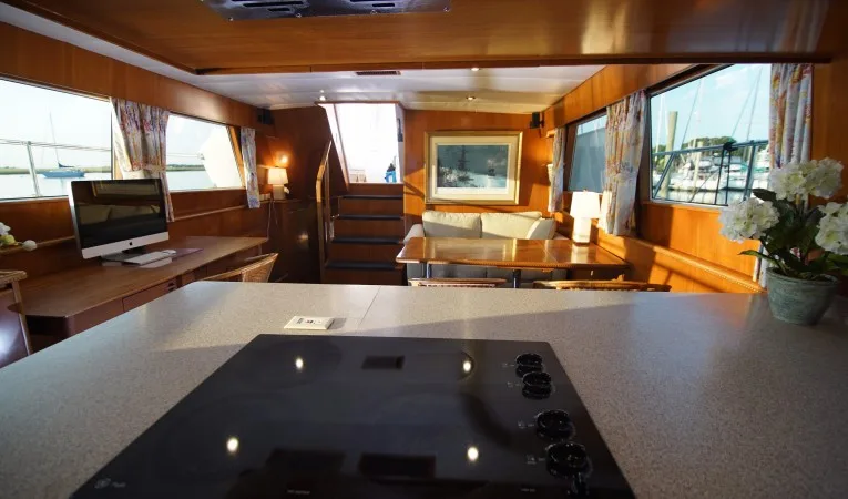 60 Novatec Galley - Cooktop