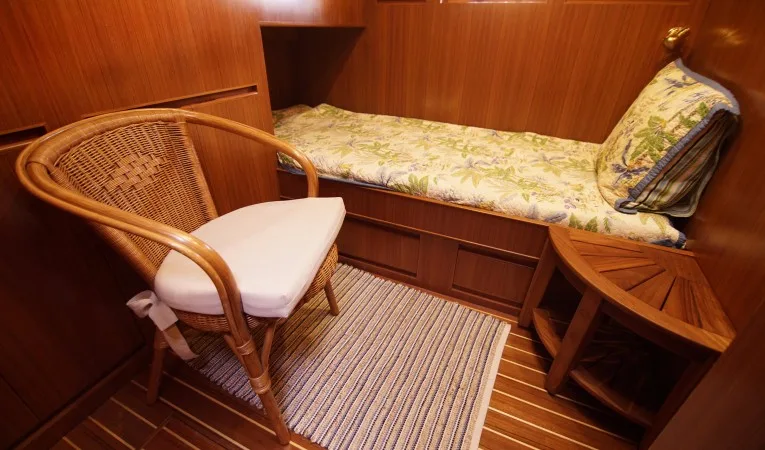 60 Novatec Port Forward Stateroom