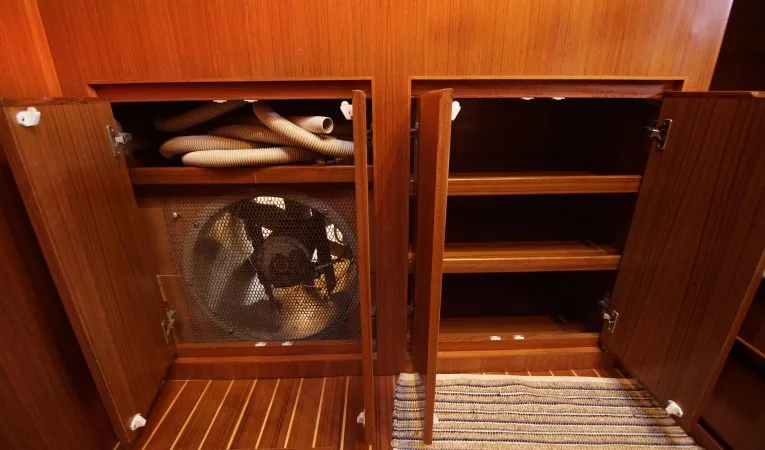 60 Novatec Storage in Laundry
