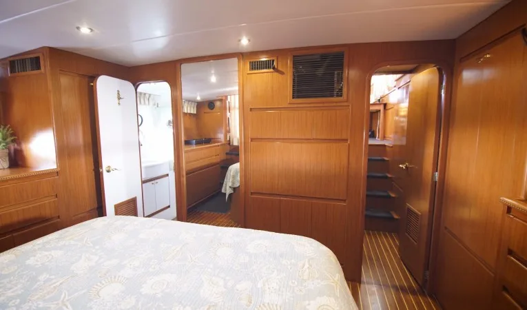 60 Novatec Master Stateroom (3)