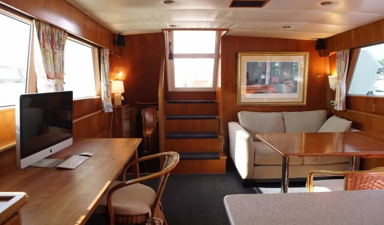 60 Novatec Salon looking Aft