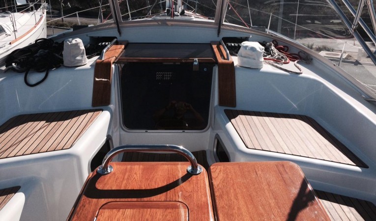 42 Jeanneau Start Glass Dodger Window