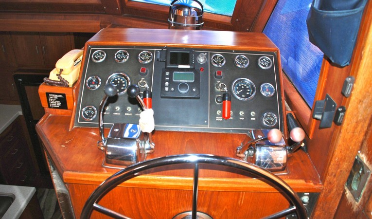 43 Ocean Alexander 
