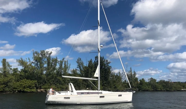 48 Beneteau 