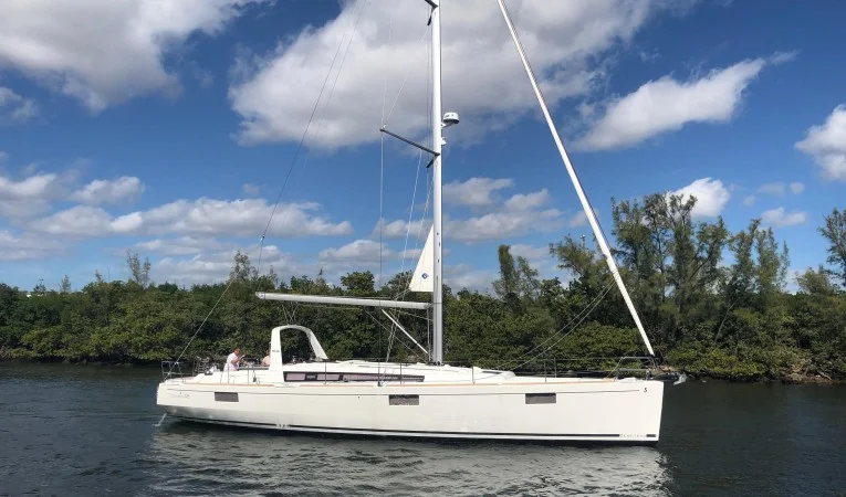 48 Beneteau 