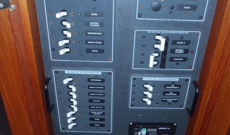 32 Nordic Tugs AC electrical panel