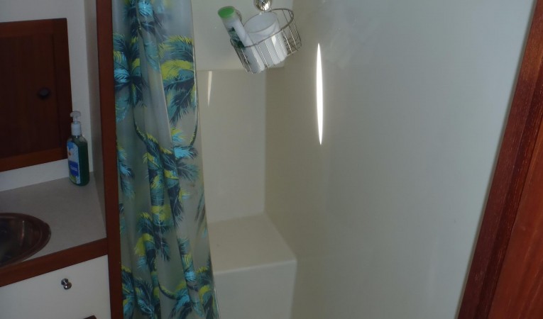 32 Nordic Tugs Stall shower
