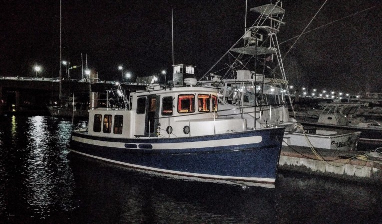 32 Nordic Tugs Night time