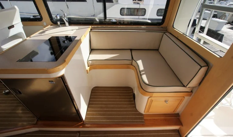 42 Fox Island starboard settee