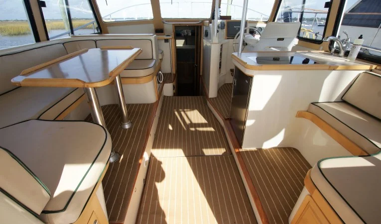 42 Fox Island salon looking forward